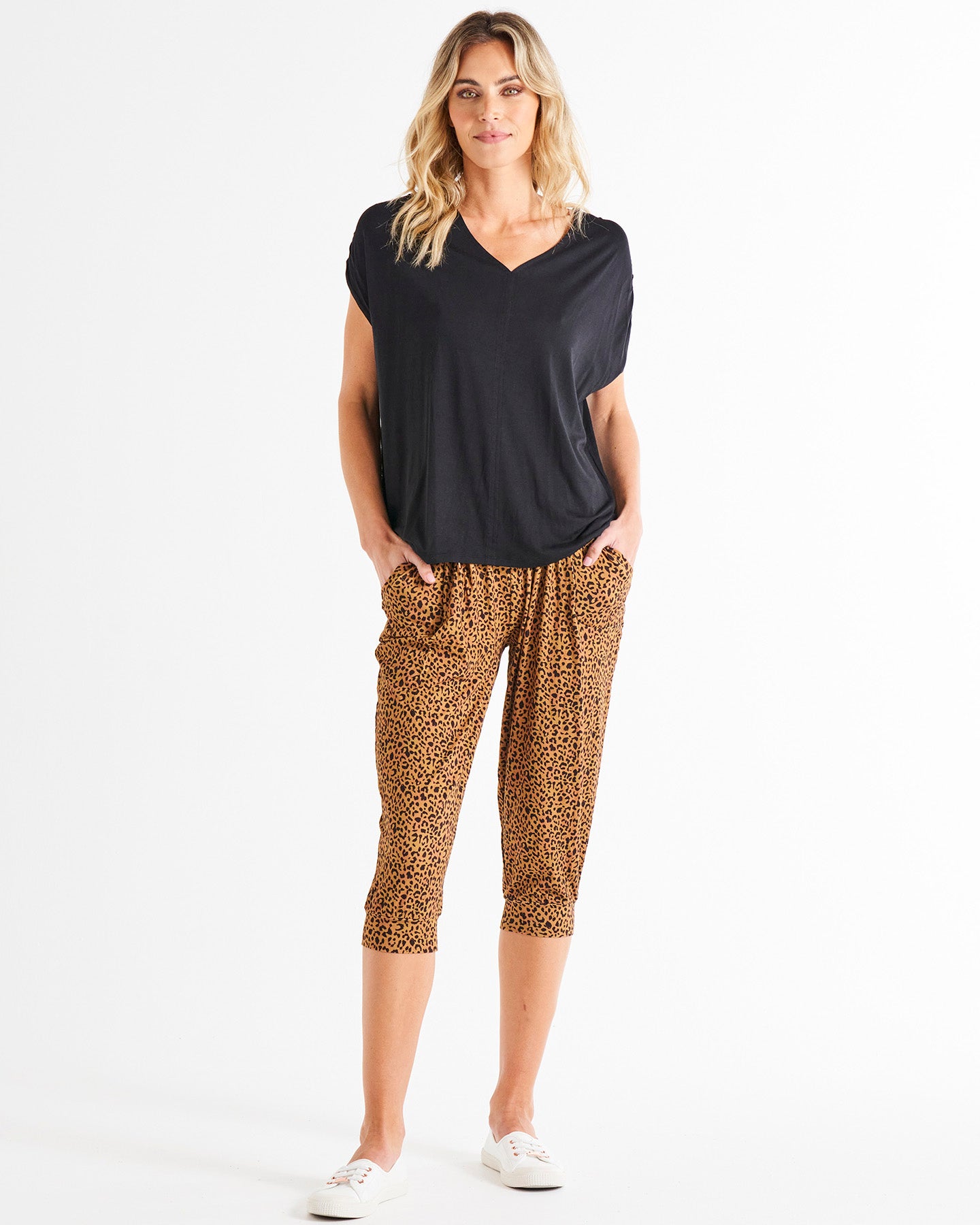 Tokyo Stretchy Mid-Rise Cropped 3/4 Jogger Pant - Wild Leopard Print