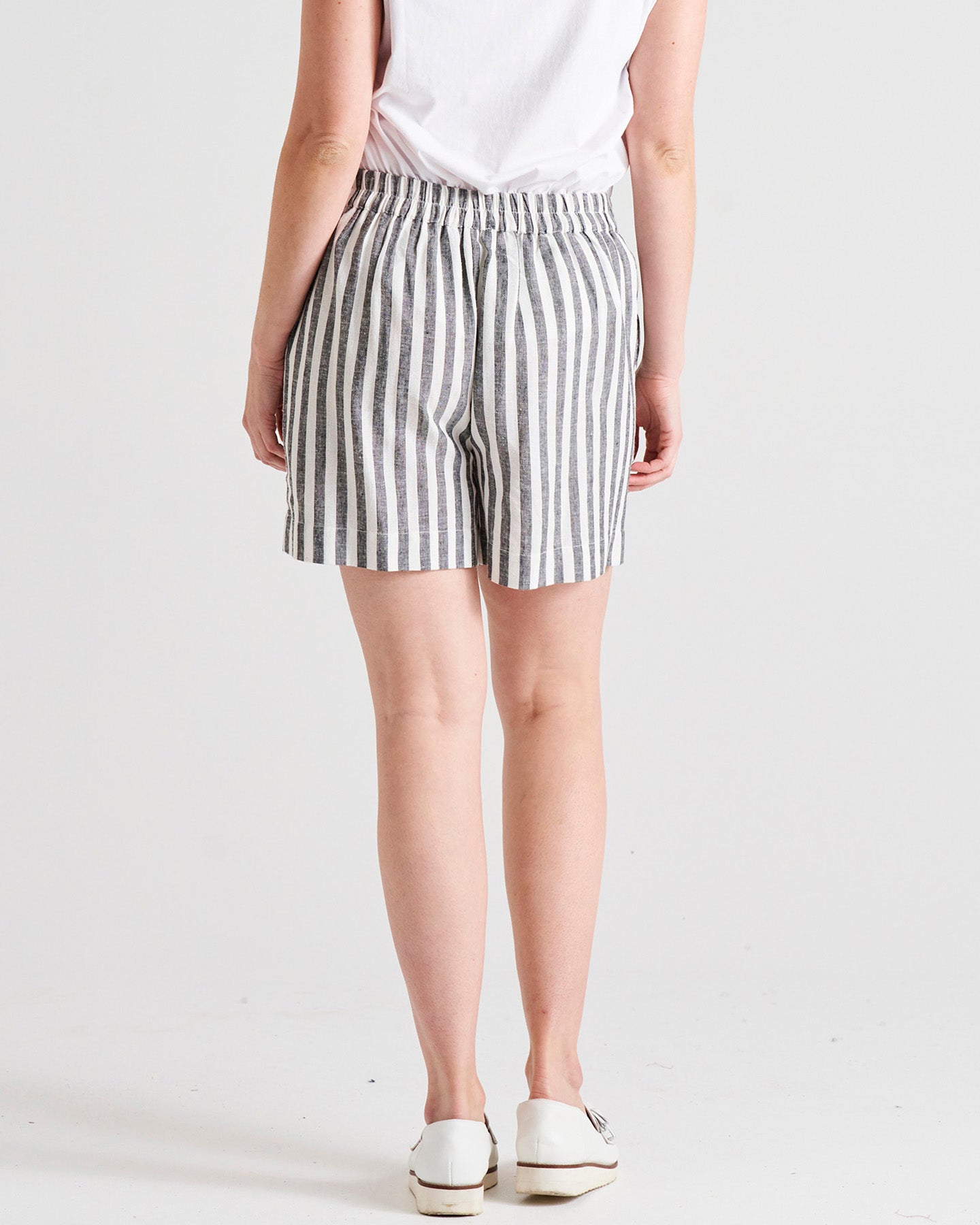 Peyton High-Waist Elastic Back Relaxed Linen-Blend Shorts - Black/White Stripe