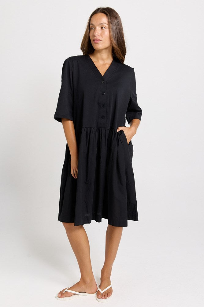 Jax Jersey Dress - Black | Betty Basics