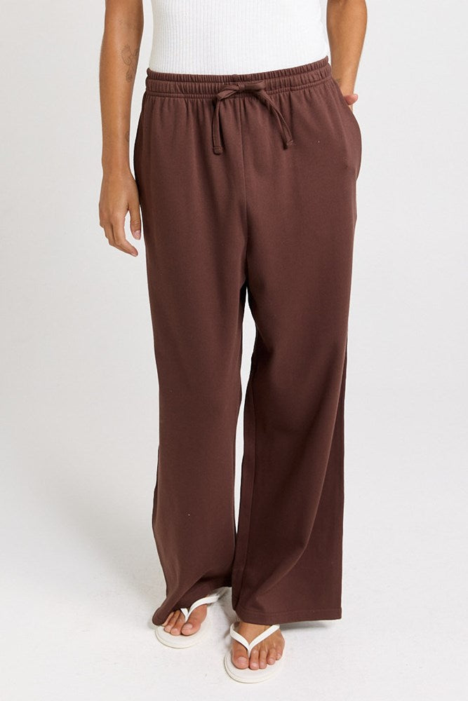 Nikki Relax Cotton Jogger - Chocolate | Betty Basics