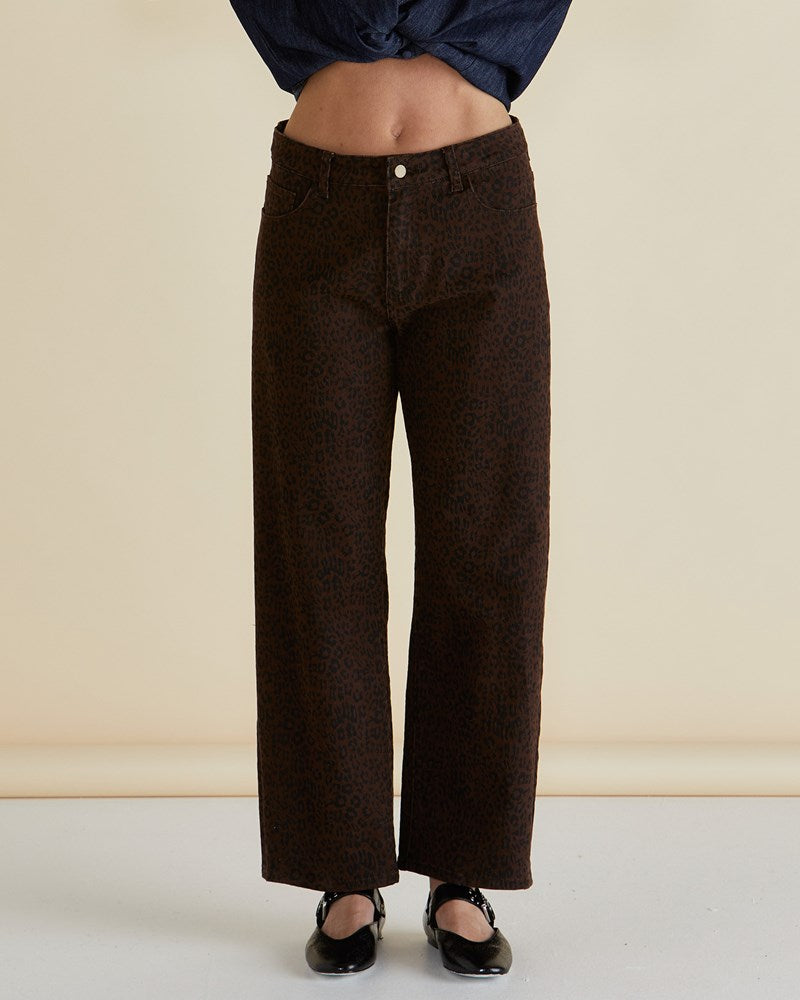 Steffie Relax Straight Leg Jean - Leopard Chocolate Print