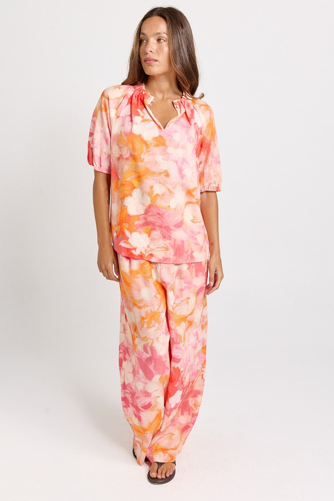 Joanne Blouse - Brushed Floral Print | Betty Basics