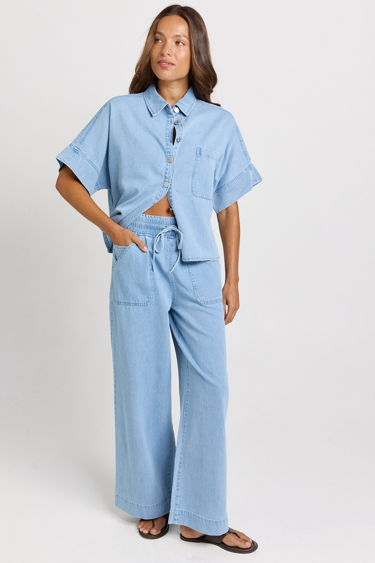 Saffra Relax Leg Jean - Medium Wash