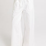Saffra Relax Leg Jean - White | Betty Basics