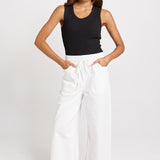 Saffra Relax Leg Jean - White | Betty Basics