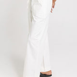 Saffra Relax Leg Jean - White | Betty Basics