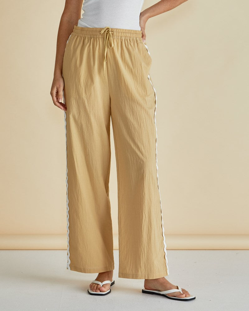 Georgie Pants _ Beige Ric Rac