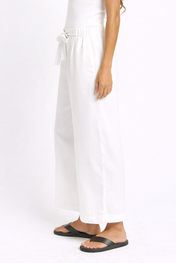 Bella Crop Pants - White | Betty Basics
