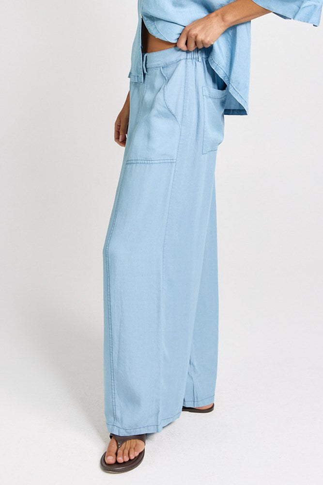 Emmy Pant - Mid Wash | Betty Basics