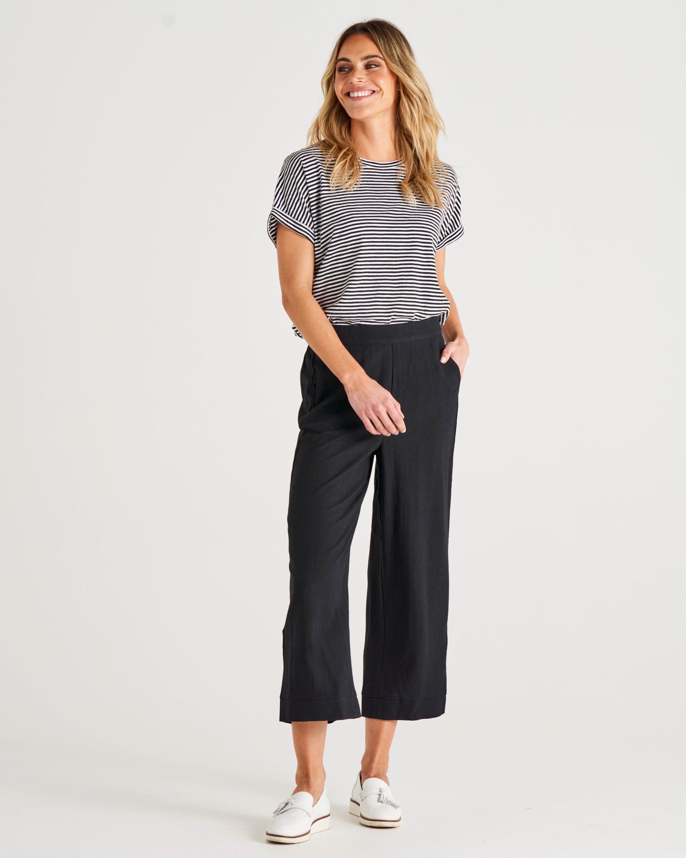 Parker Mid High Rise Cropped Linen Blend Pant Black
