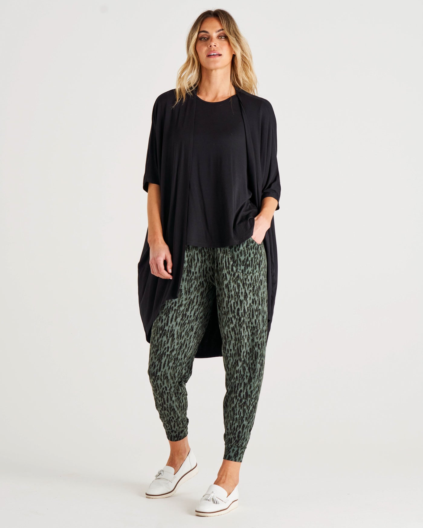 Paris Mid-Rise Stretchy Loose Fitting Jogger Pants - Abstract Green Print