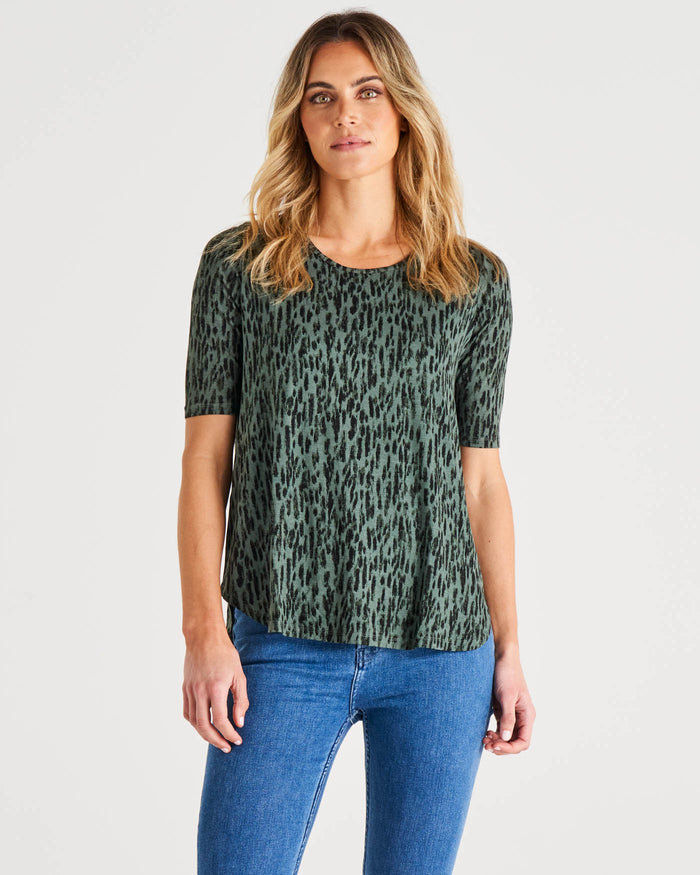 Betty Basics Ayla White V-Neck T-Shirt main image 1