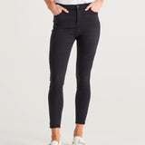 Betty Essential Jeans - Black