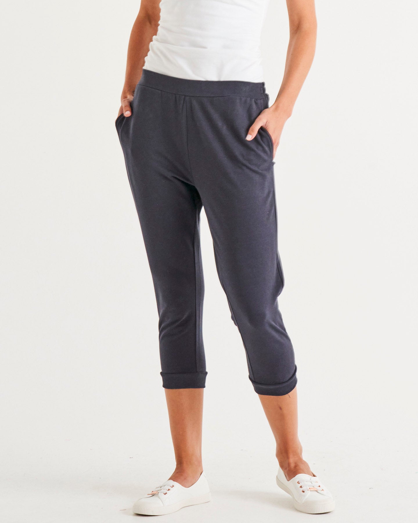 BETTY BASICS - MADDISON JOGGER PANTS - NAVY