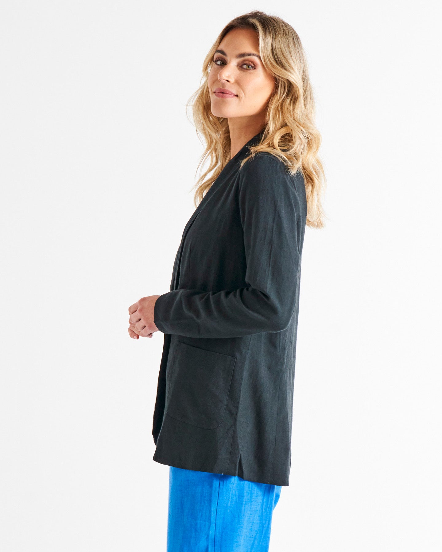 Cyndi Single Breasted Relaxed Linen-Blend Blazer - Coal