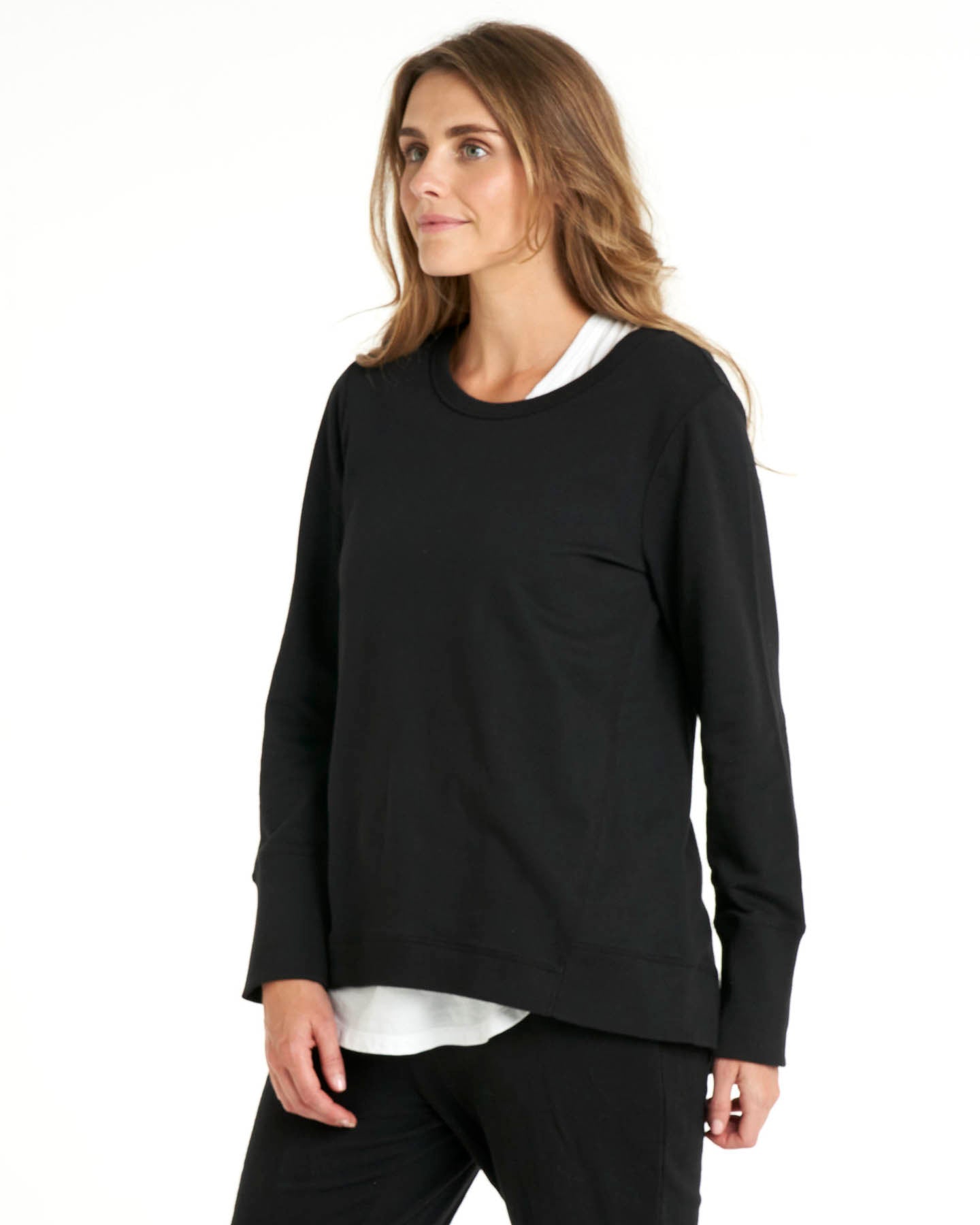 Dolly Round Neck Relaxed Basic Sweater - Black