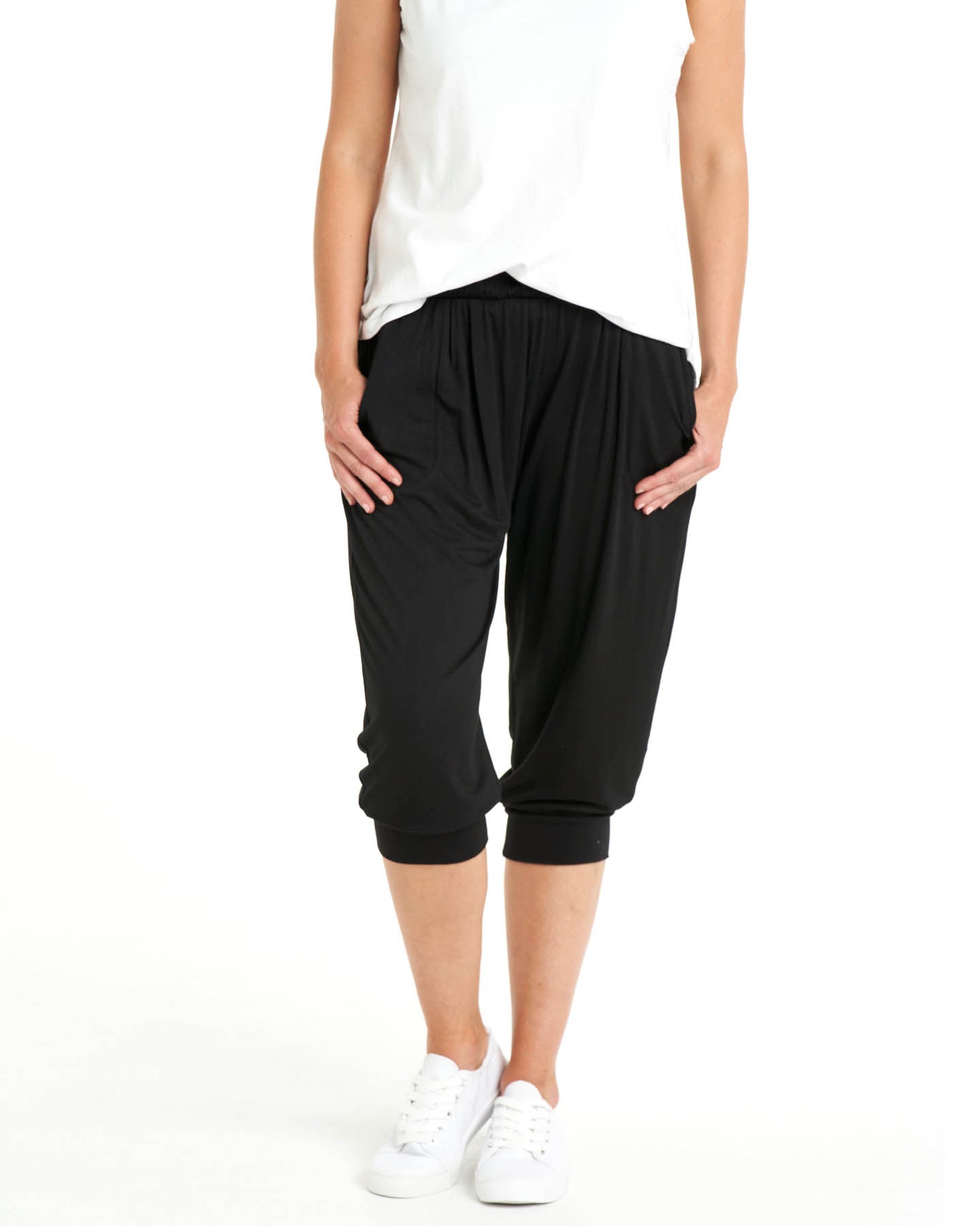3 quarter length joggers deals